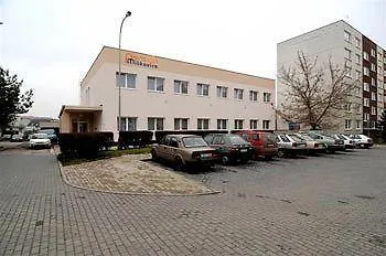 Travel Hotel Prague 3*,
